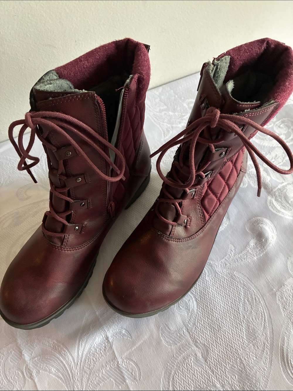 JBU Women's Burgundy Lace-Up Quilted Ankle Boots